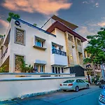 Santosh Villa - The House Of Antiques And Art