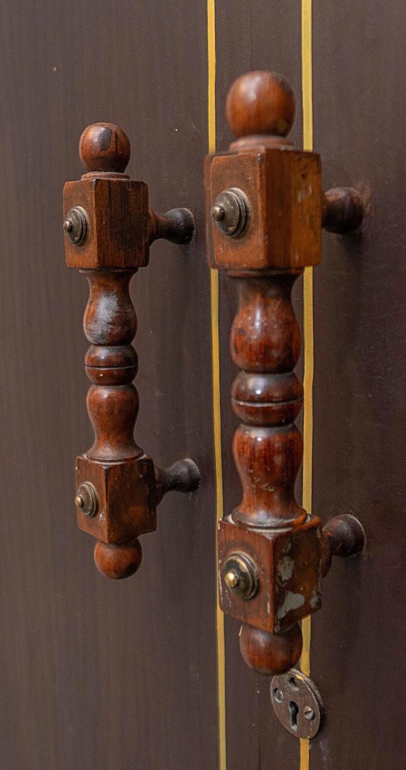 Santosh - The House Of Antiques And Art